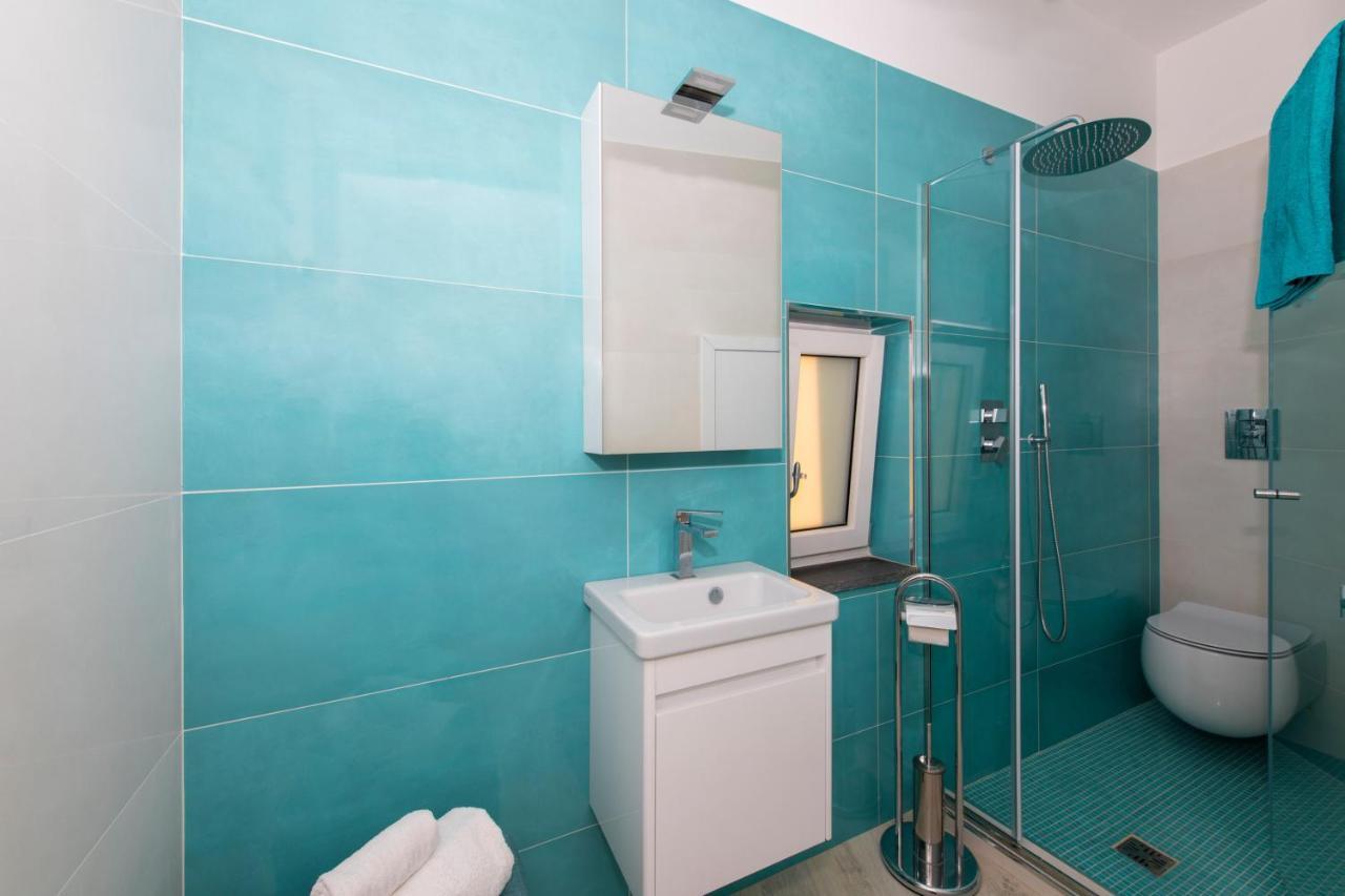 Villa La Tagliata Spectacular Jacuzzi Tub Amazing View And Private Parking Garage Positano Exterior photo